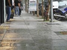 Prefeitura regulamenta lei sobre calçadas